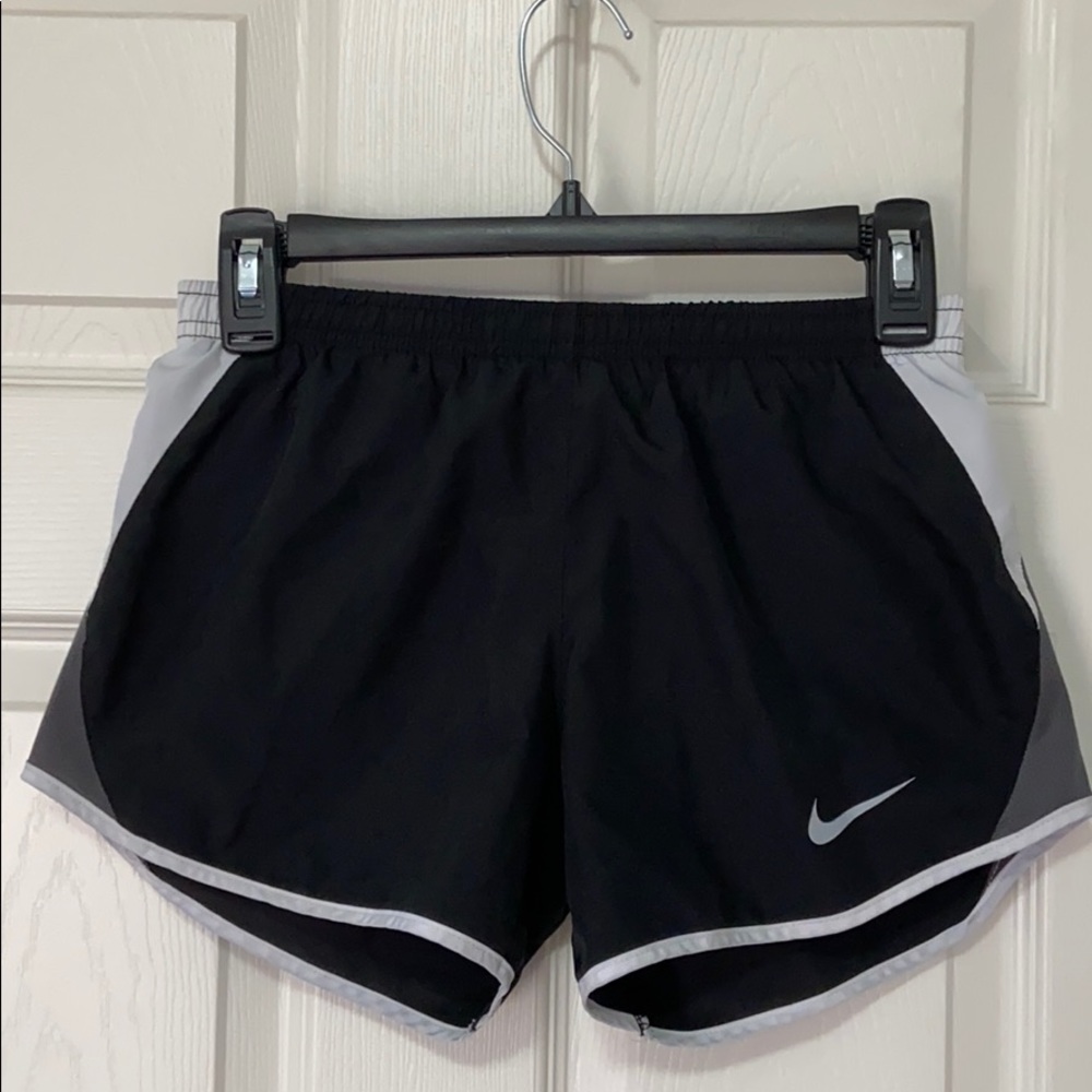 Nike shorts ~ black